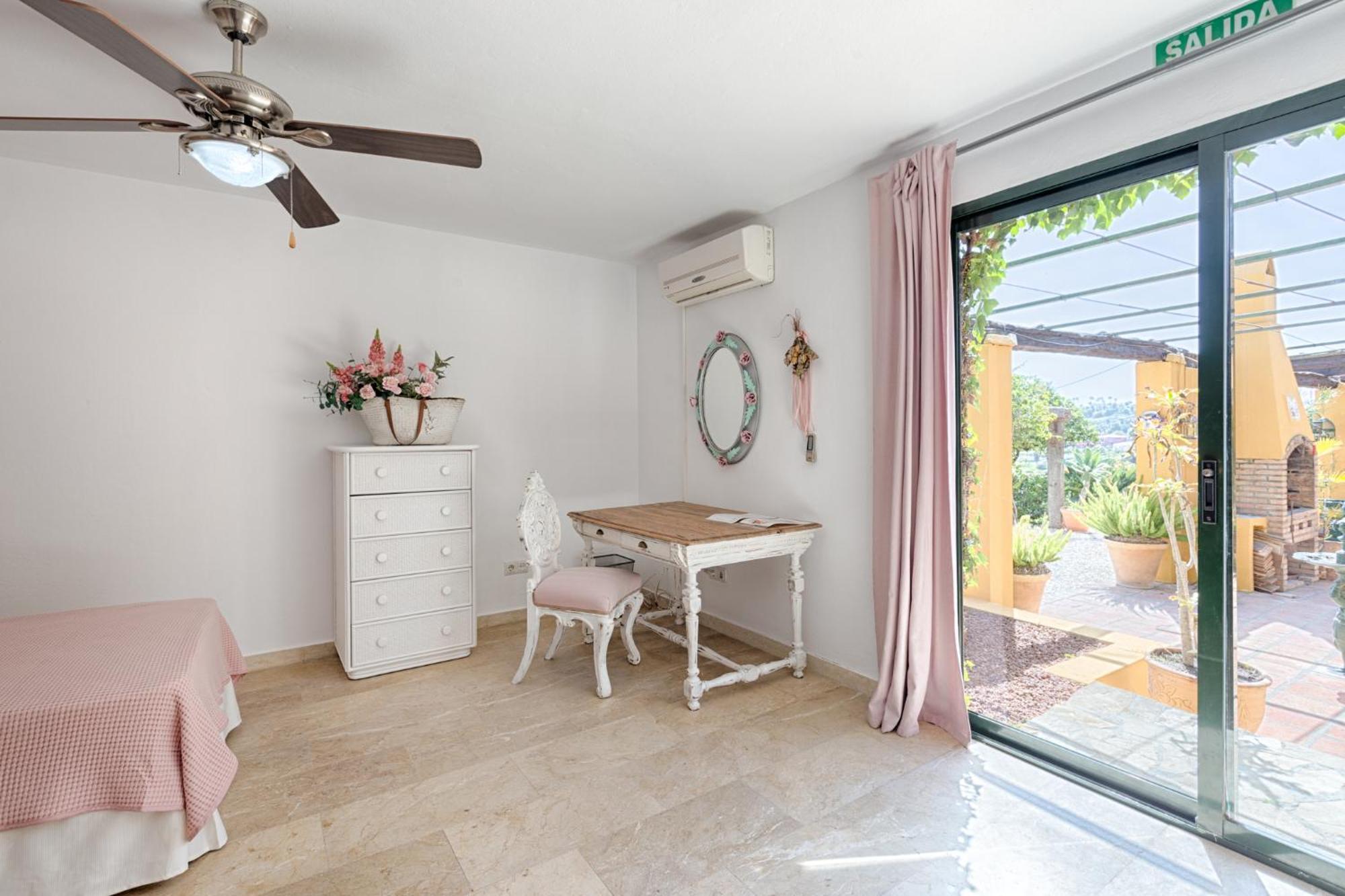 Hanami Finca Cumbres Borrascosas Estepona Exterior photo